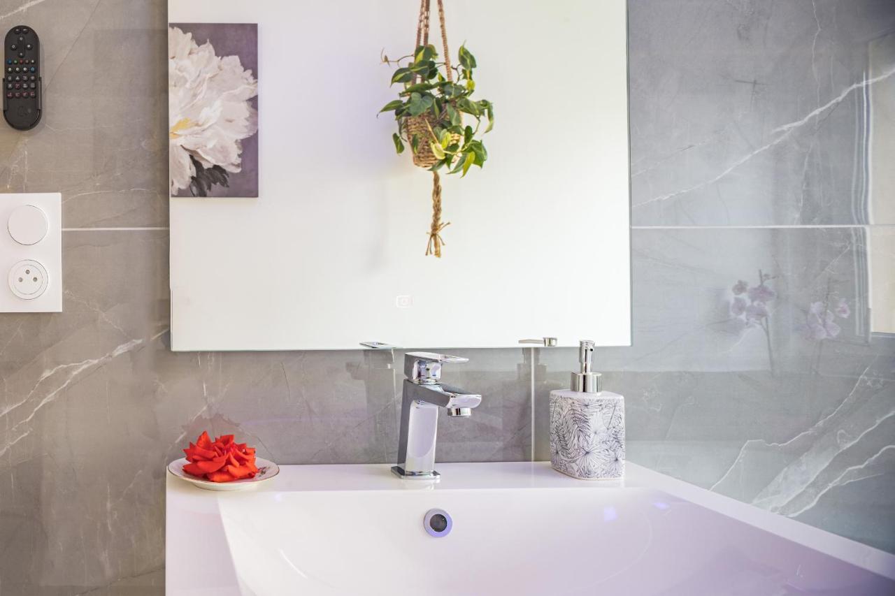 Le Flamboyant - Confort & Rarete - Premium Saint-André-les-Vergers Exteriör bild